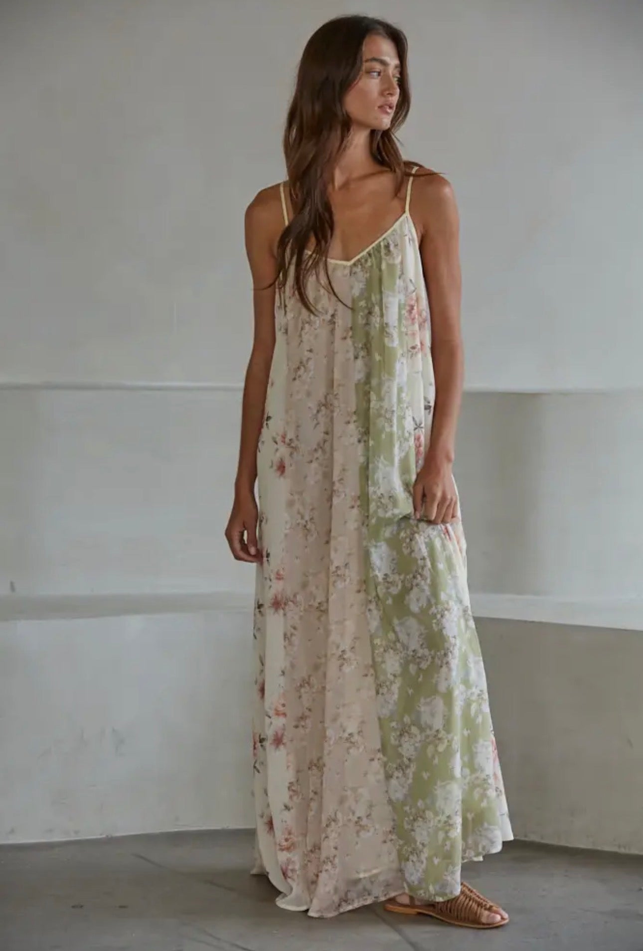 Woven Polyester Chiffon Multi Ploral
Print Maxi