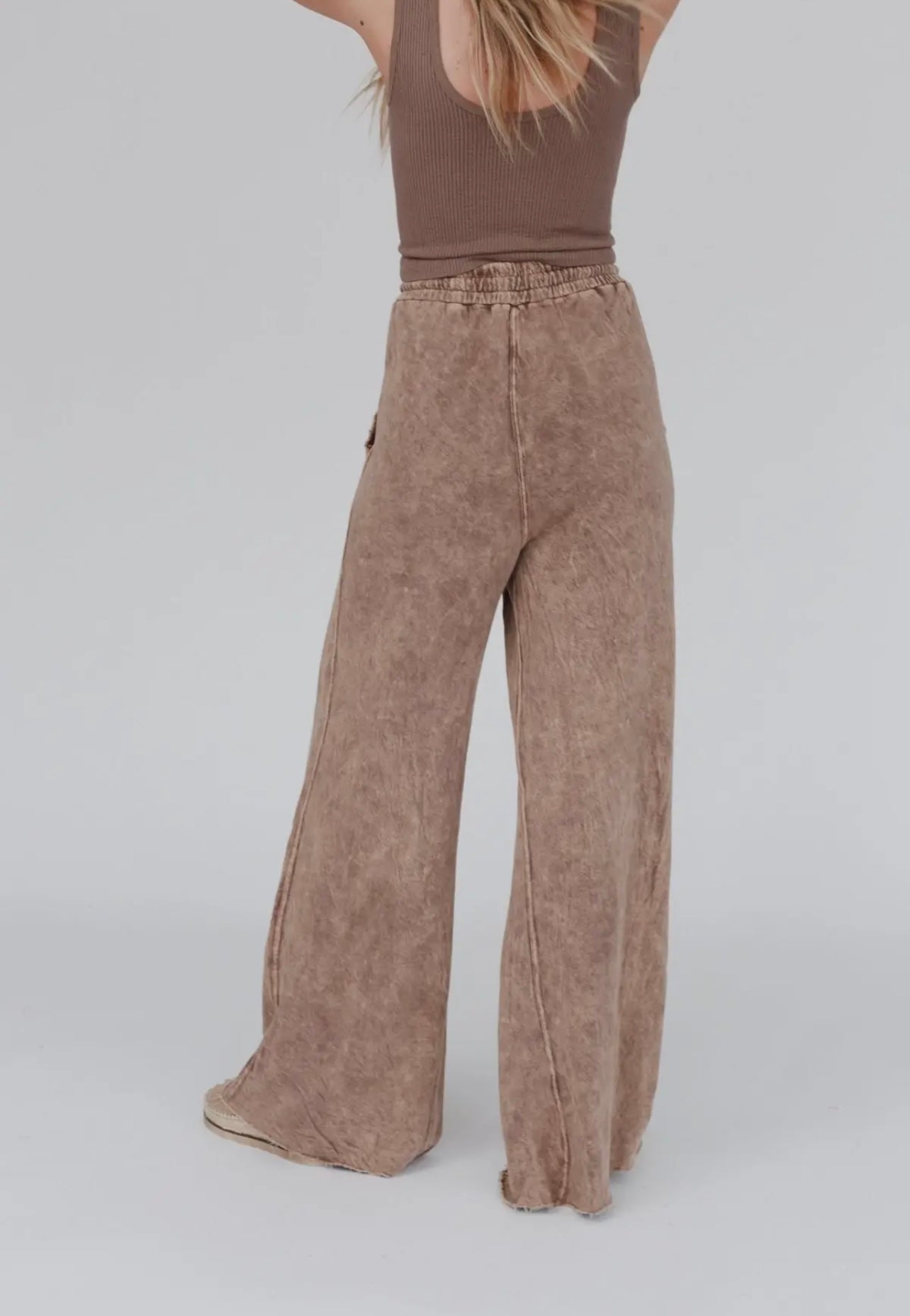 Relaxing Robin Wide Leg Pant- New Mocha image 4