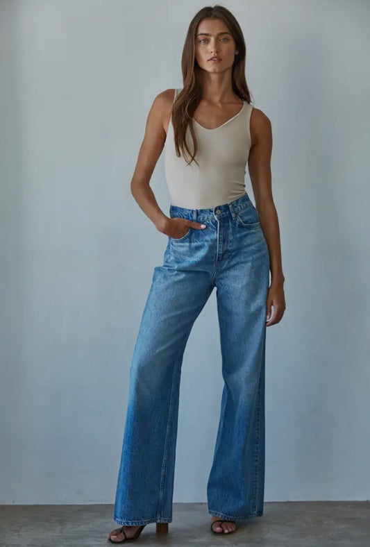 Double Layered Seamless U-V Neck Sleeveless Bodysuit