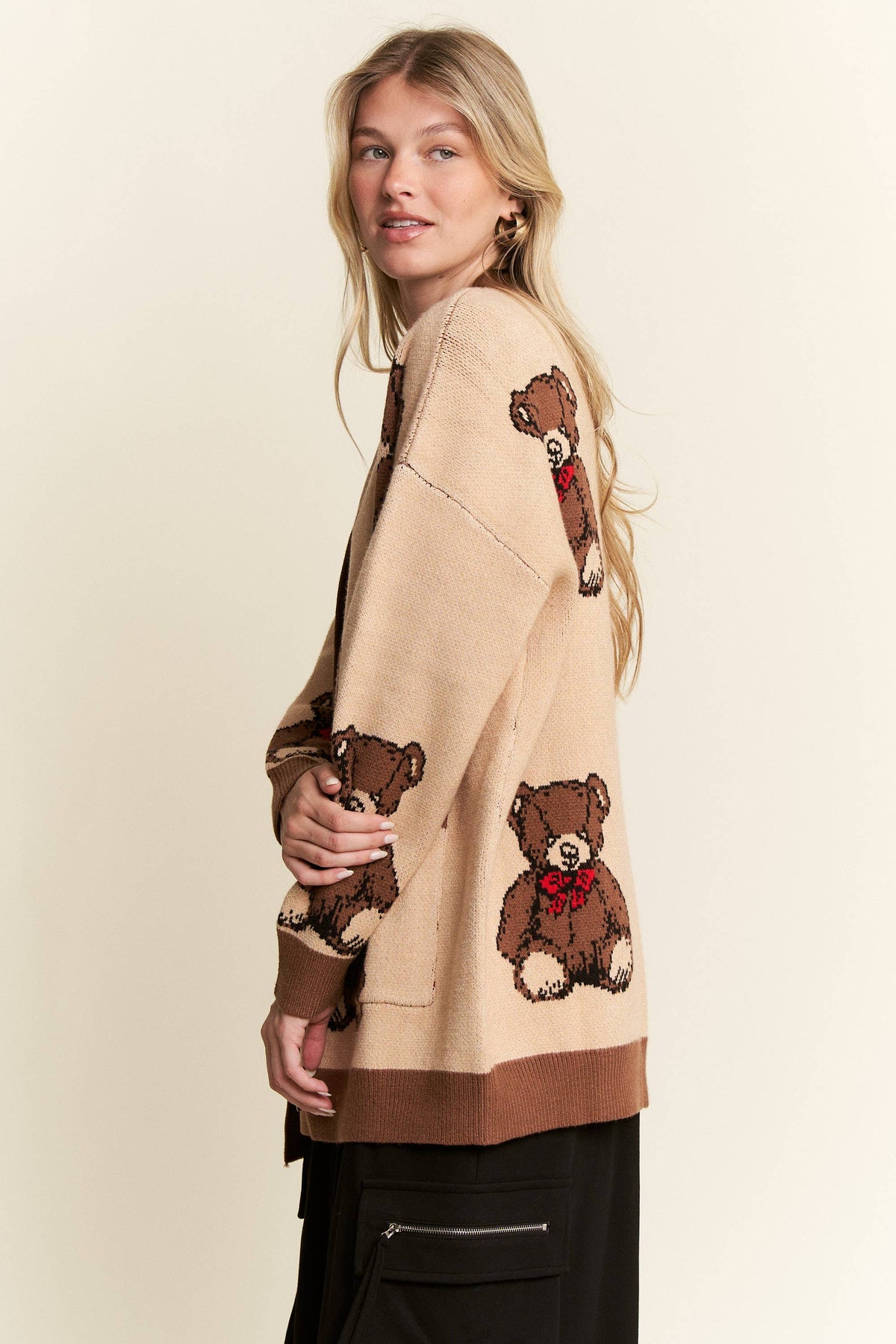 BEARY ADORABLE CARDIGAN: MOCHA BROWN