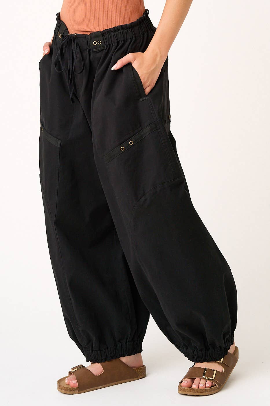 The Everyday Barrel Pants- (Black)
